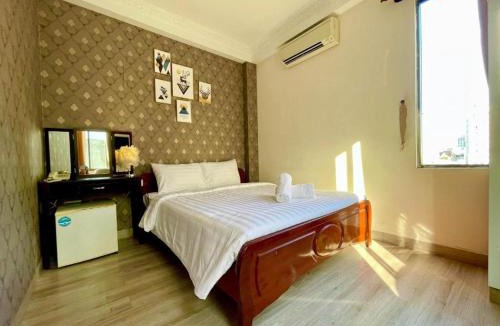 Dong Khoi Hotel | Anh Thien Sai Gon Central Hotel - by Bay Luxury