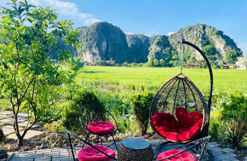 Hoa Lu House | Tam Coc Mountain View Homestay