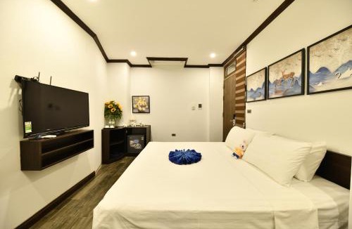 Hanoi Backpacker Quarter Hotel | Kingdom Hanoi Hotel