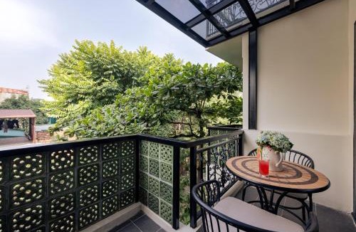 Hang Bo Hotel | The Lotus Aman Hotel