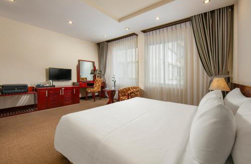 Tay Ho Hotel | A25 Premium Hotel - 705 Lac Long Quan