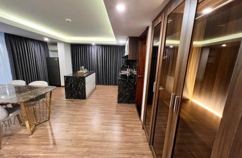 District 5 Hotel | Nam Hy 1 Hotel