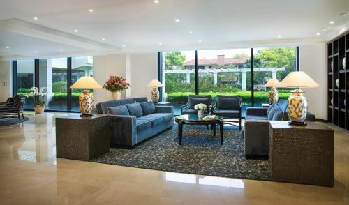 Quang An Hotel | Elegant Suites Westlake