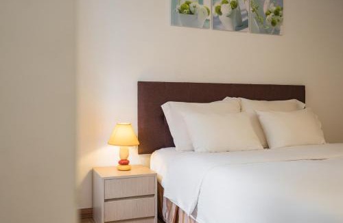 Ba Dinh Hotel | HNC Premier Hotel & Residences