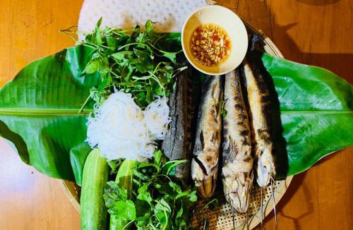 Giong Trom House | Nông Trại Thảnh Thơi