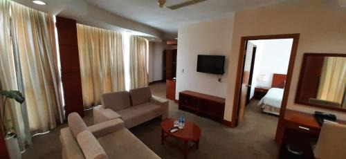 Ha Tien Hotel | River Hotel