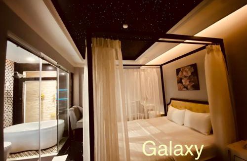 Binh Chanh Hotel | La Galerie Hotel