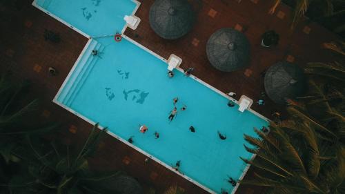 Ho Coc Resort | Huong Phong Ho Coc Beach Resort