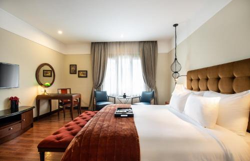 Hang Buom Hotel | La Siesta Classic Ma May