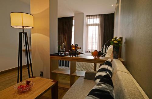 District 6 Hotel | Aiden Saigon Hotel