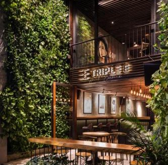 Nguyen Thai Binh Hotel | Triple E Hotel Fine Art Museum