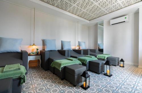 Dong Khoi Hotel | Au Lac Charner Hotel