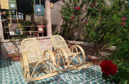 Đong Hoa Hiep House | Nam Thi Holiday Home