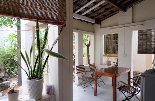 Phuoc Long House | Moon house tropical garden - Valentine