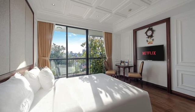 A25 Premium Hotel - 18 Nguyen Hy Quang in Hanoi