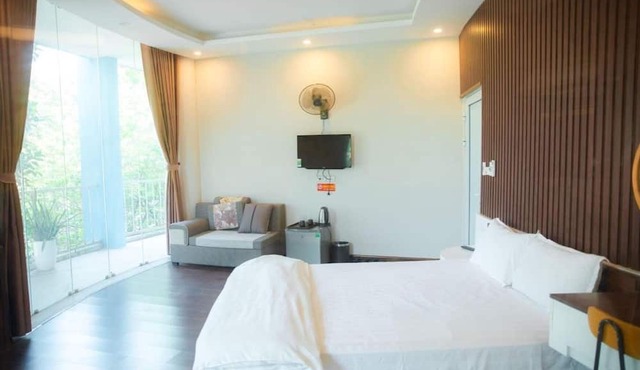 Biển Đông Complex