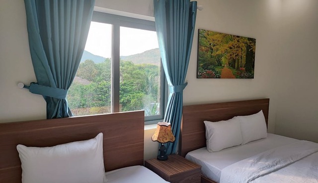 HOANG ANH CON DAO HOTEL