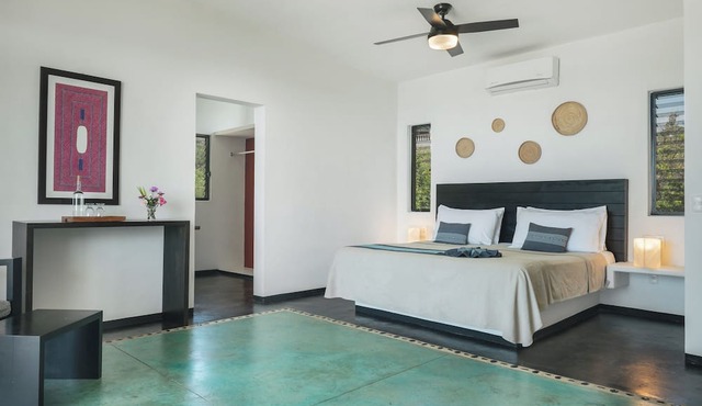 Manta Raya Hotel
