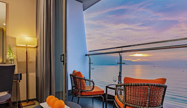 Le Sands Oceanfront Danang Hotel