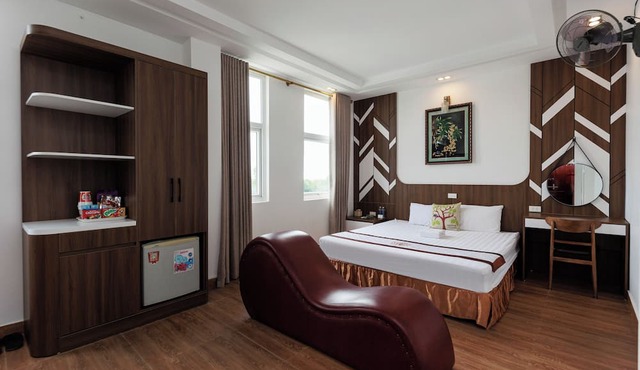 OYO 472 Lenka Hotel