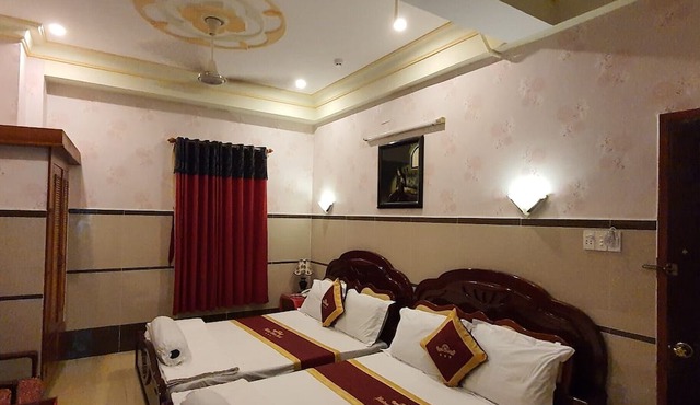 Hoang Quan Hotel