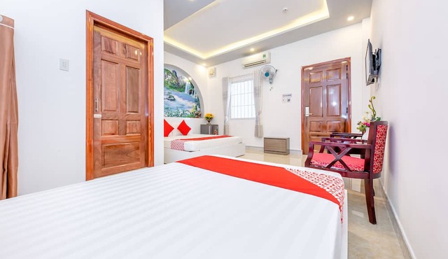 Super OYO 598 Peony Hotel