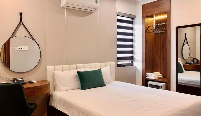 Le Centre Hotel