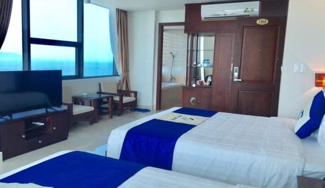 Blue Wave Hotel