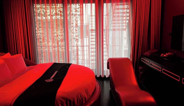 6 SENSES HOTEL