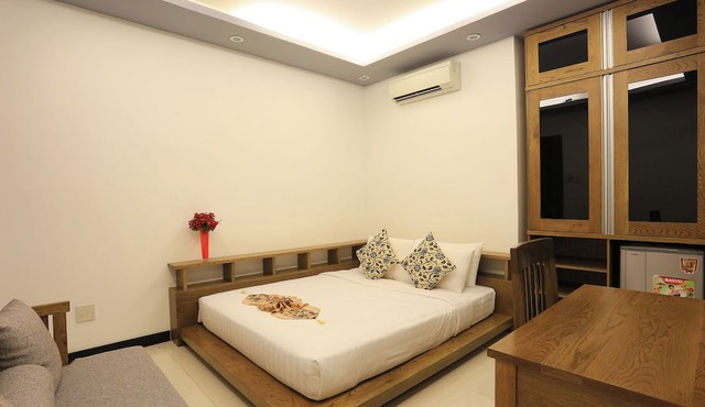 VALENTINE HOTEL
