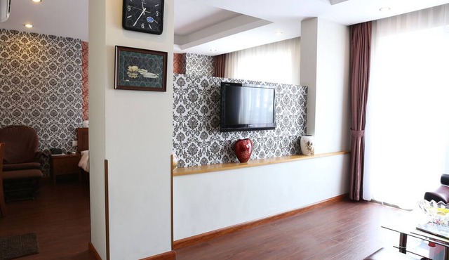 First Eden Hotel