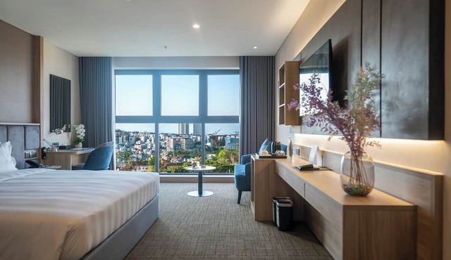 Wyndham Garden Legend Halong