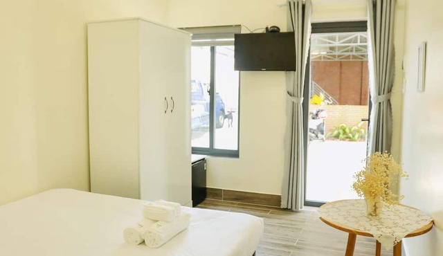 Kiwi's Homestay & Cafe