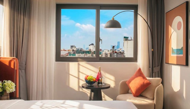 May De Ville Lumiere Hotel