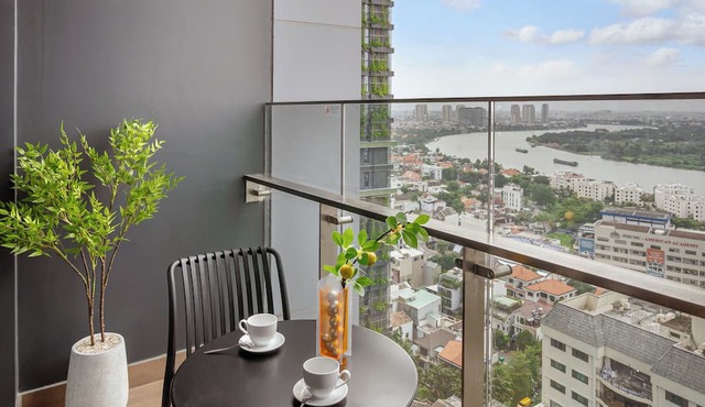 Lumiere Riverside by TrueStay