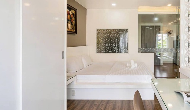 5H - SaiGon Huch Villa by SAVIHOUSE