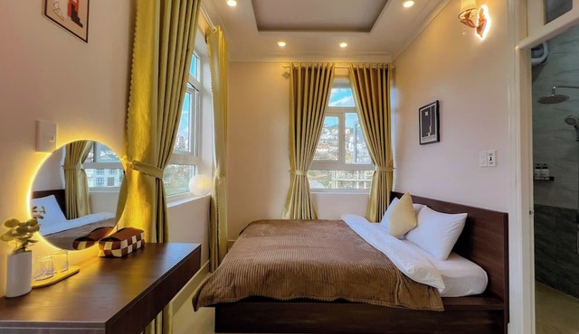 Spacious 7BR-9BA villa in Da Lat 16 Guests peaceful Hills View.