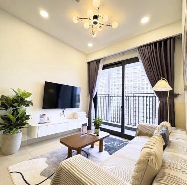2-bedroom apartment with excellent service at The Glory!