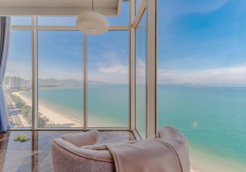 Beachfront, 4 bedrooms, for Big Family in Nha Trang
