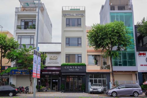 Boutique near Dragon bridge Hotel