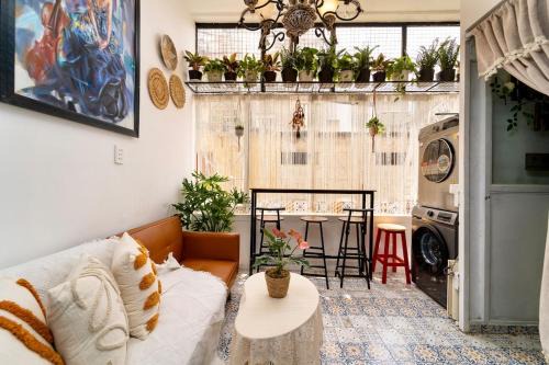 Cozy 2Br Modern Mediterranean Style District 1