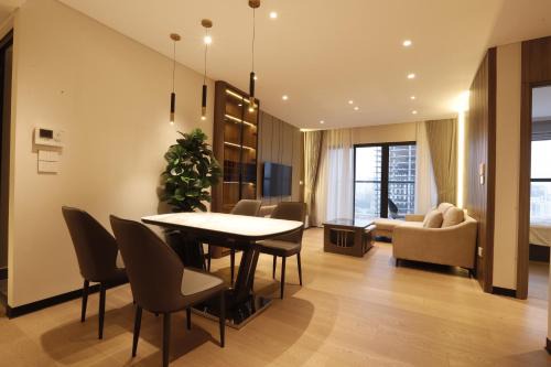 The Nelson Luxury Apartment