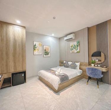 Tan Son Nhat Airport - Golden Sun Hotel