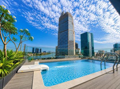 Sky Gem Central Hotel