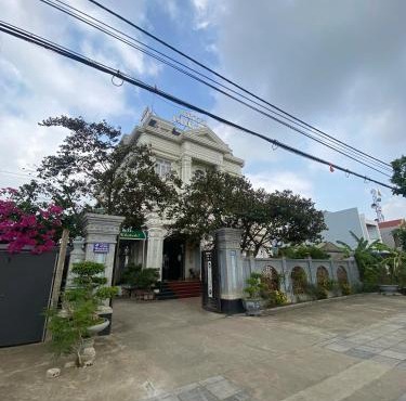 Khách Sạn Phú Gia