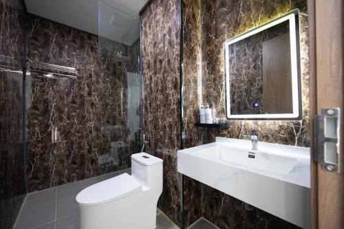 TH Luxury Hotel 2