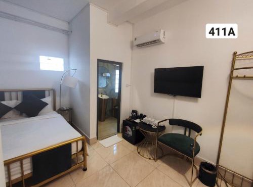 WISELY Hotel