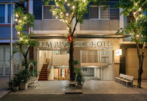 Elm Riverside Hotel by Urban B