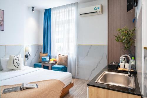 Serenity Hotel Near Tan Son Nhat Airport