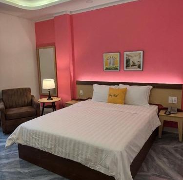 Spring II Hotel